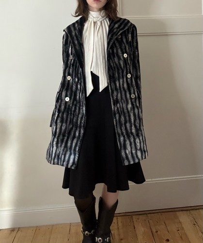 Vintage black white purple - black,